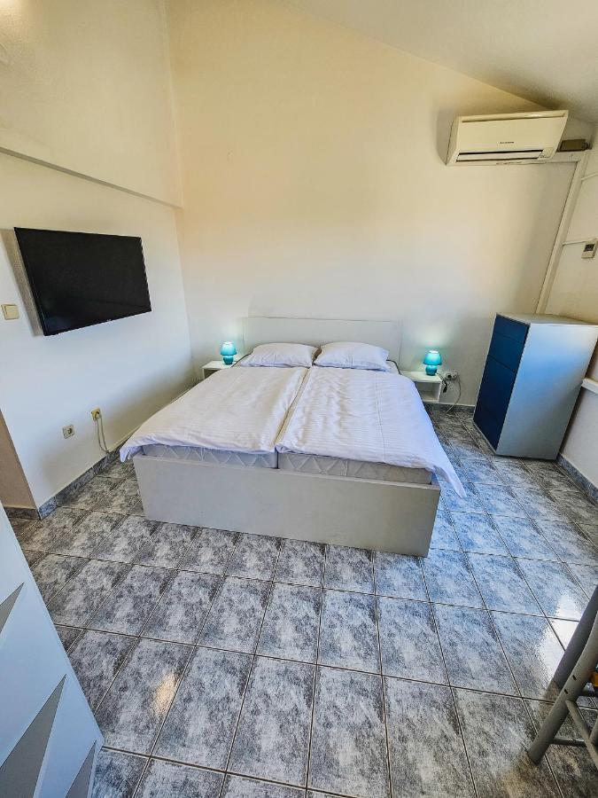 Aenona Sea View Apartments Nin Luaran gambar