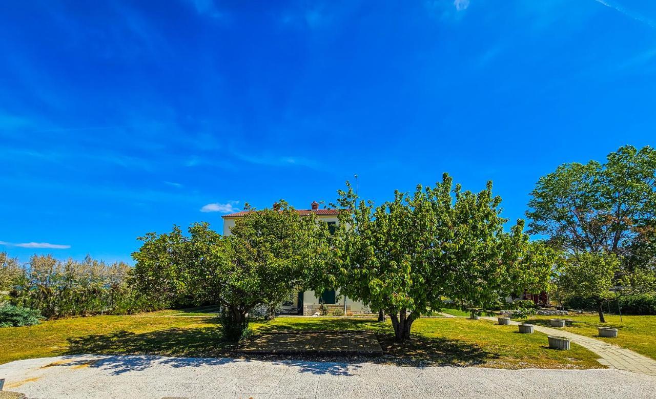 Aenona Sea View Apartments Nin Luaran gambar