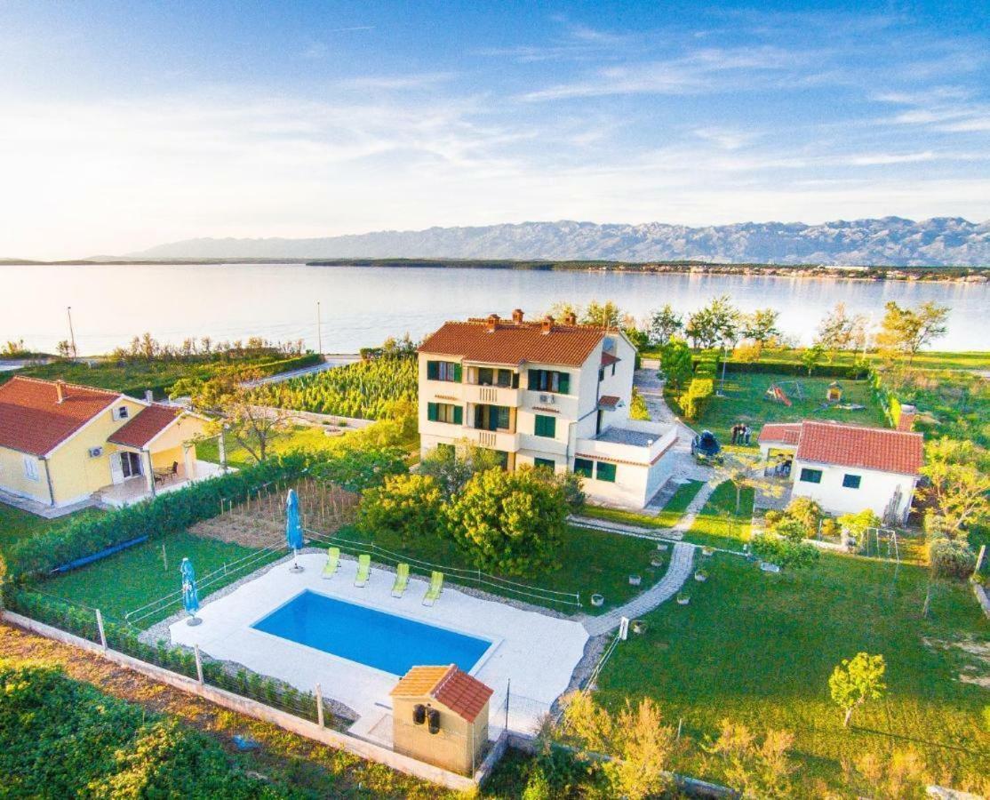 Aenona Sea View Apartments Nin Luaran gambar