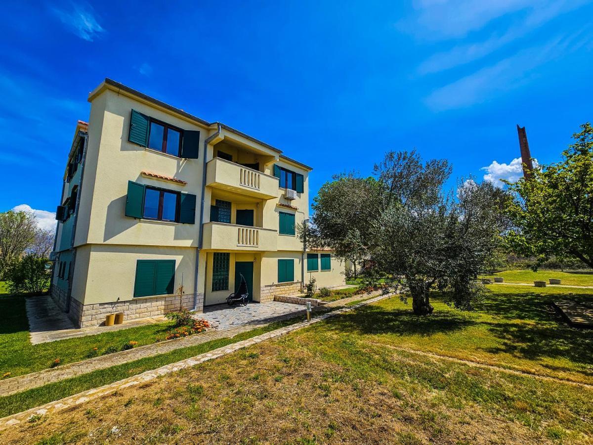 Aenona Sea View Apartments Nin Luaran gambar